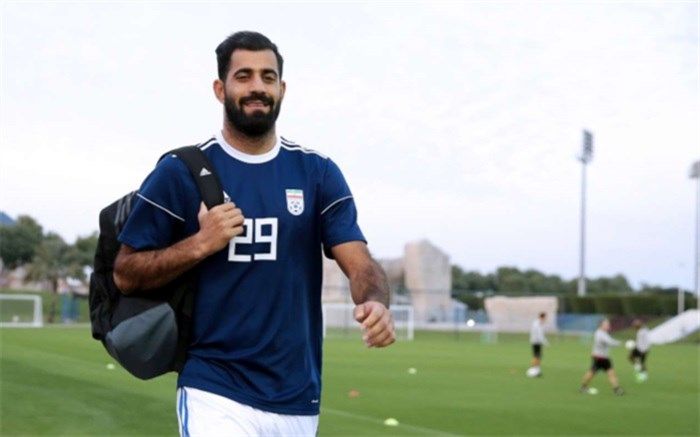 مدافع سابق استقلال برای پیوستن به پرسپولیس چراغ سبز نشان داد