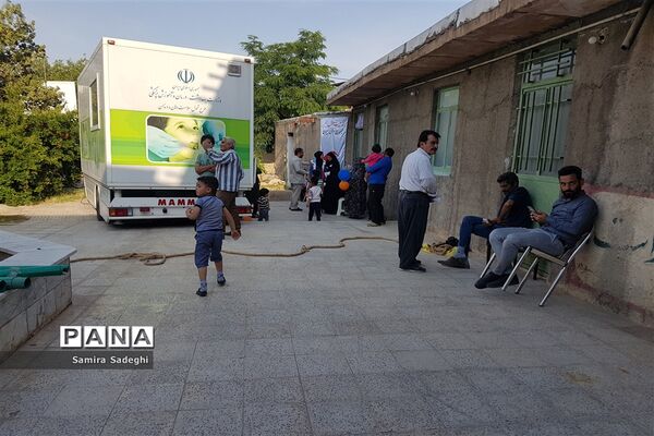 کاروان سلامت جمعیت هلال احمر پاکدشت در روستای قرمز تپه