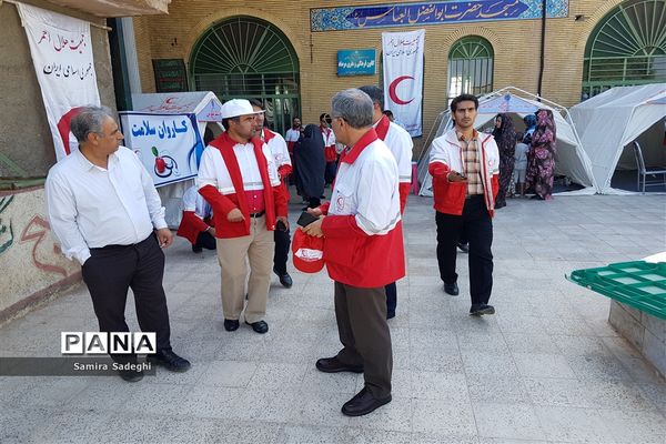 کاروان سلامت جمعیت هلال احمر پاکدشت در روستای قرمز تپه