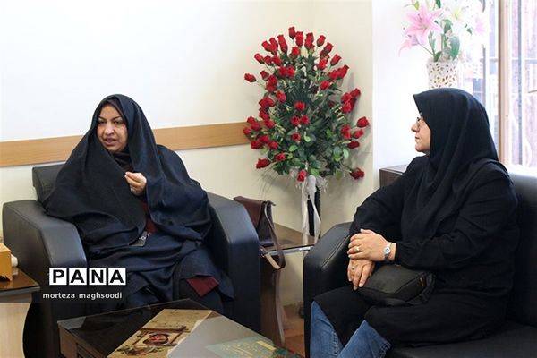 جلسه کارگروه استانی طرح و ساماندهی لباس فرم دانش آموزی