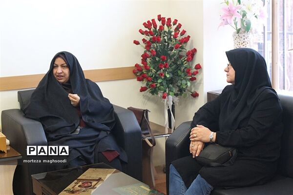 جلسه کارگروه استانی طرح و ساماندهی لباس فرم دانش آموزی
