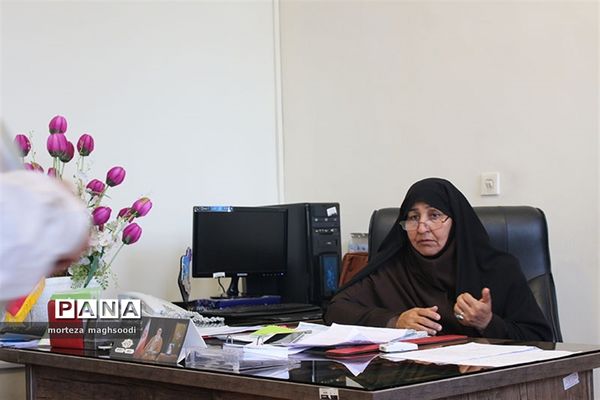 جلسه کارگروه استانی طرح و ساماندهی لباس فرم دانش آموزی