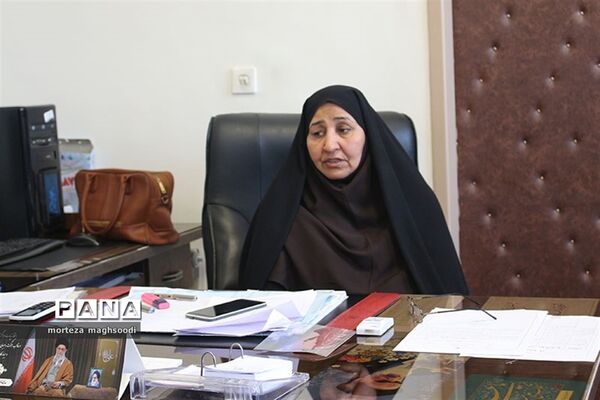 جلسه کارگروه استانی طرح و ساماندهی لباس فرم دانش آموزی