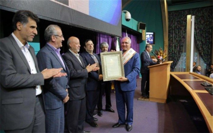 تقدیر استاندار از شهردار اصفهان برای انجام مسئولیت های اجتماعی