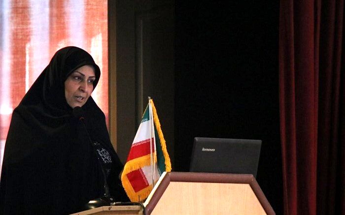 هر کدام از شما باید در هر مدرسه ای که هستید، منشاء اثر باشید و از هر معلم یک مشاور بسازید