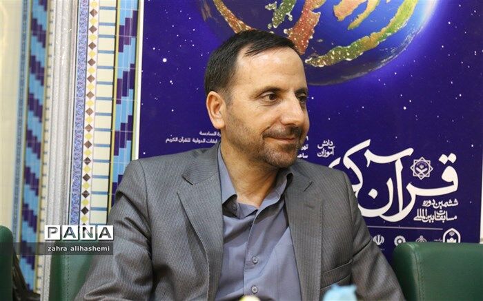 جعفریان: غرفه های آموزش و پرورش کارهای باکیفیتی ارایه داده اند