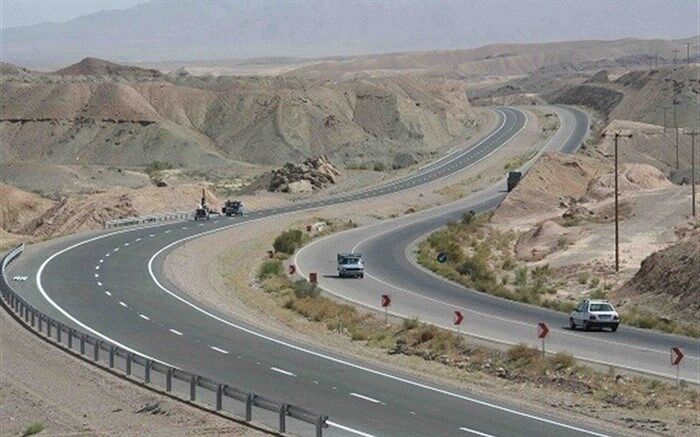 معاون راه شرکت ساخت و توسعه زیربناهای حمل و نقل کشور  : پیشرفت فیزیکی 60درصدی محور قاین ـ بیرجند