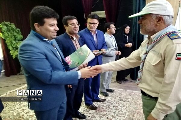 تجلیل از مربیان و یاورمربیان  سازمان دانش‌آموزی منطقه شبانکاره