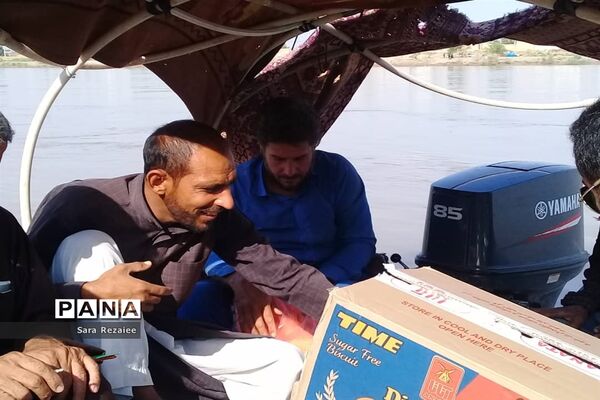 ارسال و توزیع کمک‌های کارشناس مسئول اموربانوان آموزش و پرورش خوزستان
