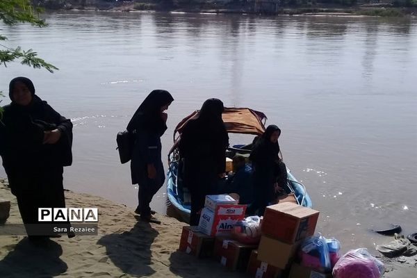 ارسال و توزیع کمک‌های کارشناس مسئول اموربانوان آموزش و پرورش خوزستان