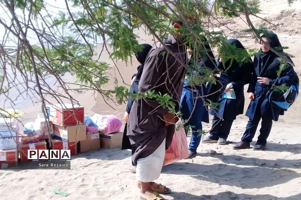 ارسال و توزیع کمک‌های کارشناس مسئول اموربانوان آموزش و پرورش خوزستان