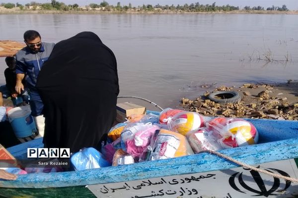 ارسال و توزیع کمک‌های کارشناس مسئول اموربانوان آموزش و پرورش خوزستان
