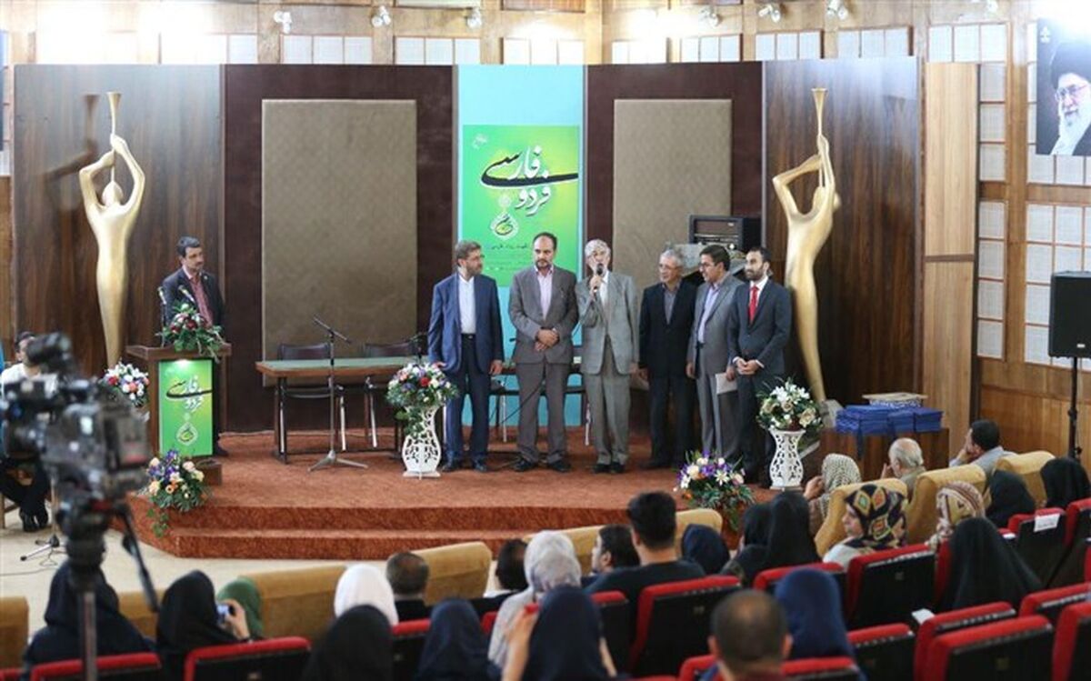 حداد عادل: صداوسیما به هنرمندان و آثاری که بهترین بیان فارسی را رعایت کردند جایزه بدهد