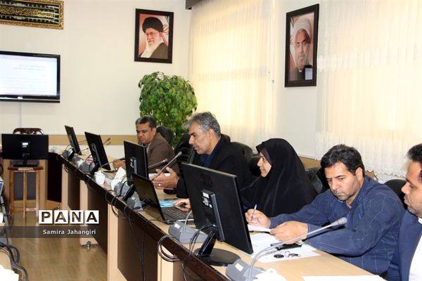 اولین جلسه کارگروه طرح ساماندهی‌‌، نظارت و مدیریت برتهیه و توزیع لباس فرم دانش‌آموزان