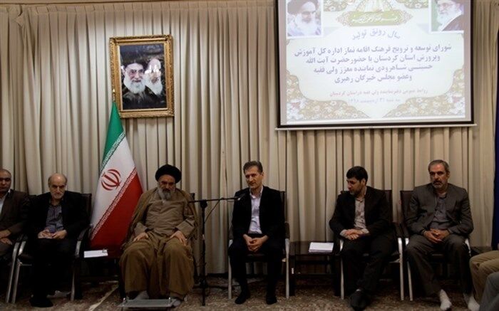 مدیر کل آموزش و پرورش کردستان : اقامه نماز باعث تعالی روح و تربیت انسان بالنده می شود
