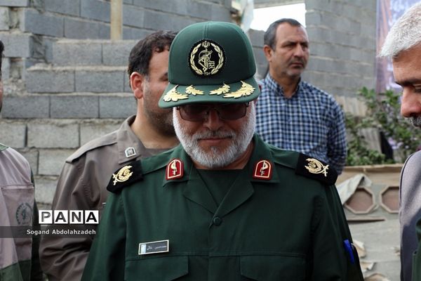 بازدید معاون وزیر کشور  و فرمانده سازمان بسیج مستضعفین کشور ازمناطق‌سیل‌زده سیمرغ