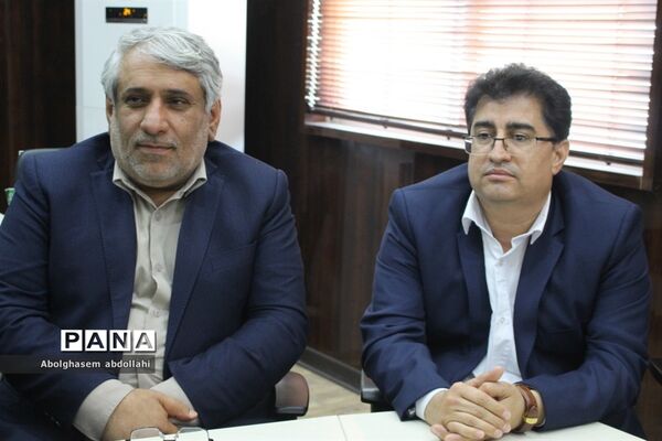 جلسه شورای معاونان اداره‌کل آموزش و پرورش استان بوشهر