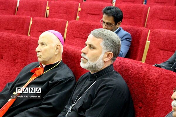 نشست آیین روزه‌داری و فرهنگ اقوام و ادیان آذربایجان غربی