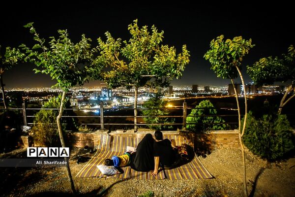 مراسم احیا شب نوزدهم ماه مبارک رمضان در مقبره الشهدای چیتگر