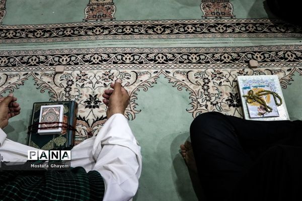 مراسم احیا شب نوزدهم ماه مبارک رمضان در مصلای آبادان