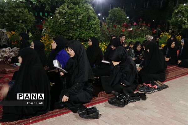مراسم احیاء شب نوزدهم ماه رمضان در پارک ملت مشهد مقدس