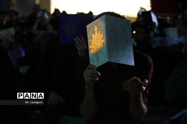 آیین‌ معنوی احیای نخستین شب قدر در سمنان