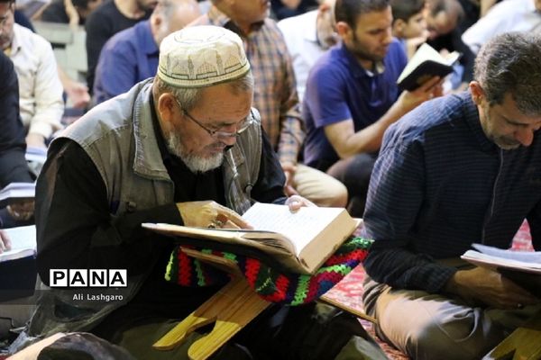 آیین‌ معنوی احیای نخستین شب قدر در سمنان