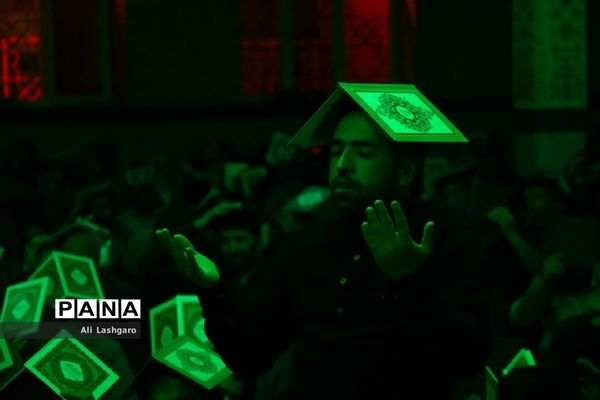 آیین‌ معنوی احیای نخستین شب قدر در سمنان