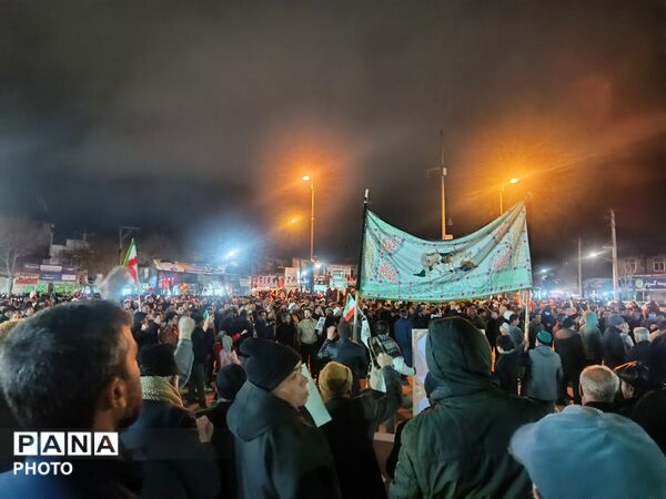 حضور با شکوه مردم آشخانه در هشتمین شب عزاداری رهبر معظم انقلاب
