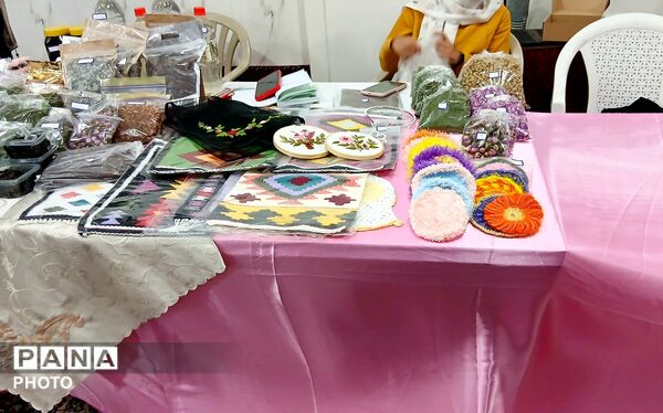برپایی نمایشگاه مشاغل خانگی در شهر جعفریه