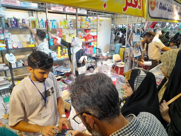 نمایشگاه بین‌المللی لوازم‌التحریر مشهد با استقبال دانش‌آموزان
