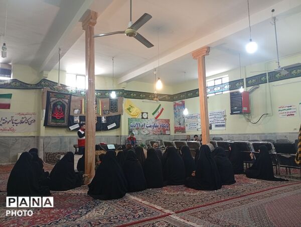 کلاس های هلال احمر در مسجد ابوالفضلی نیشابور 