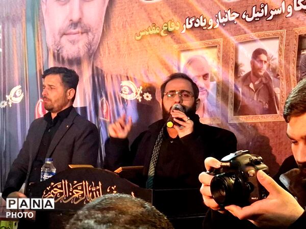 وداع مردم کومله با سردار شهید مطیع‌دوست