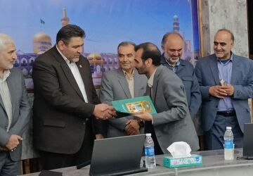 آیین تجلیل از معلمان برگزیده جشنواره الگوهای برتر استان خراسان رضوی