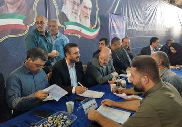 برپایی میز خدمت سازمان جهاد کشاورزی و منایع طبیعی و آبخیز داری استان اصفهان 