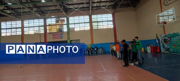 اجرای بازی‌های بومی، محلی در اردوی تمشک پسران شیروان