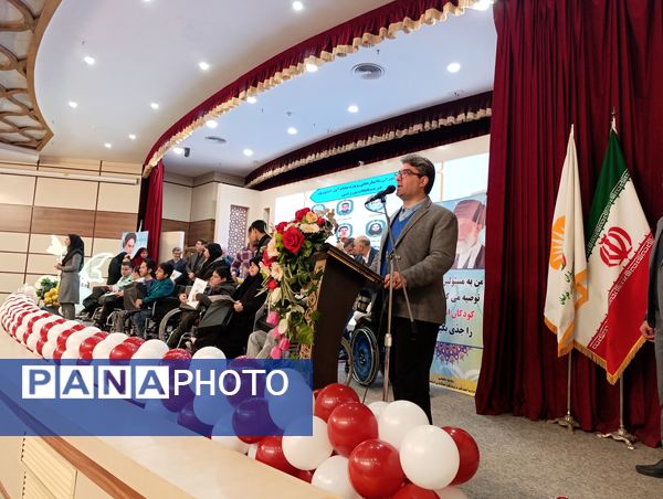  تقدیر از ۲۶۲ دانش‌آموز مقام‌آور با نیازهای ویژه در مشهد