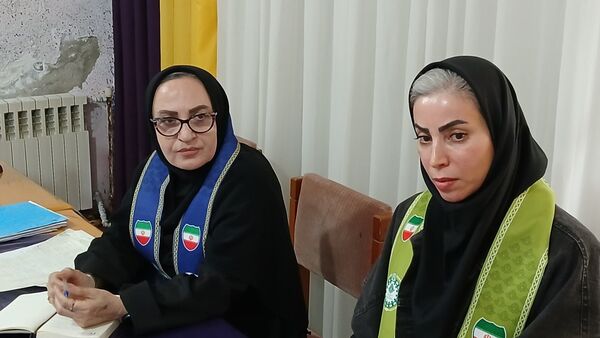 جلسه مربیان منتخب جهت آموزش توانمند سازی مربیان و دانش آموزان پیشتاز محمود‌آباد