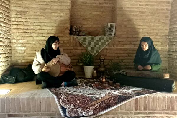 شکوه و زیبایی ویژه‌برنامه‌های هفته فرهنگ و هنر در مدارس رباط‌کریم