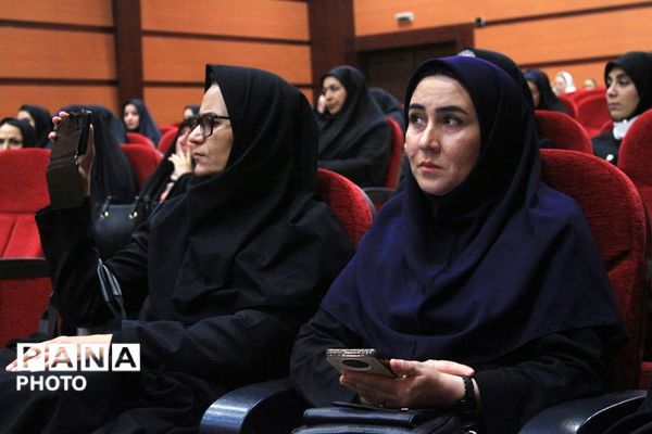 آیین اختتامیه طرح‌ها و برنامه‌های آموزشی بهارستان‌دو