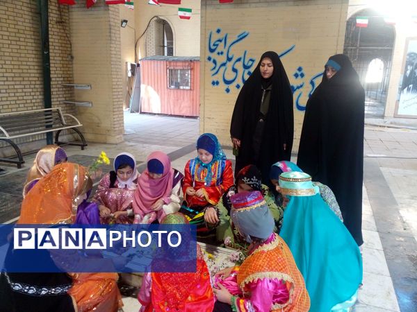 گلباران مزار شهدای شهرستان قدس توسط دانش‌آموزان مدرسه هدی یک