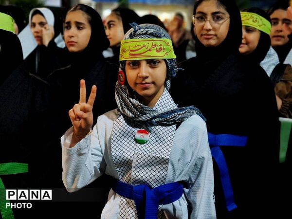 رزمایش جانفدا برای ایران امام رضایی در گلوگاه