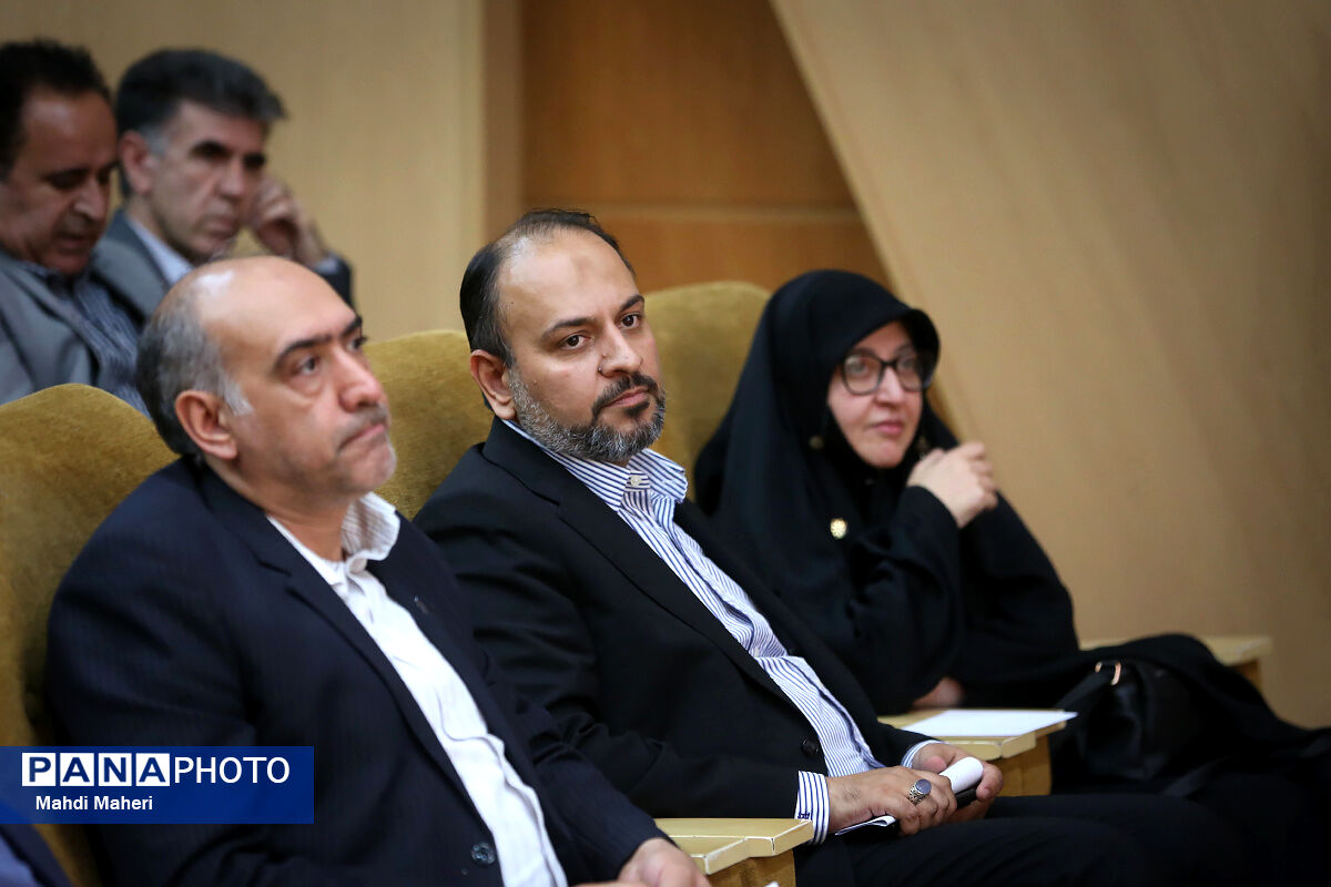 دیداری تاریخی و حمایتی بی‌سابقه از معلمان؛ رهبر معظم انقلاب سنگ تمام گذاشتند