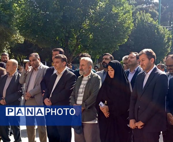 آیین بهره‌برداری از گذر صنایع دستی اصفهان