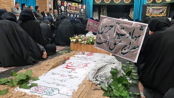 روایتگری مادر شهید مدافع امنیت «حسن مختارزاده» در جمع دانش‌آموزان