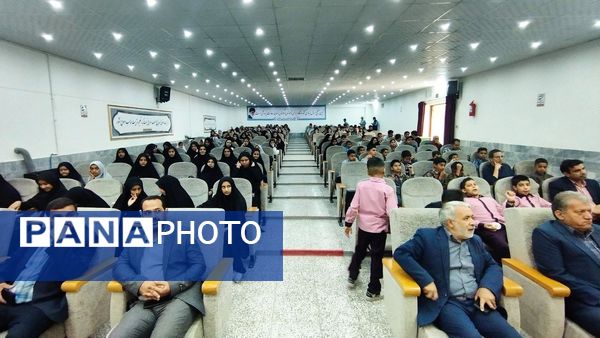 نشست تجلیل از خبرنگاران فعال پانا شهرستان خلیل‌آباد 