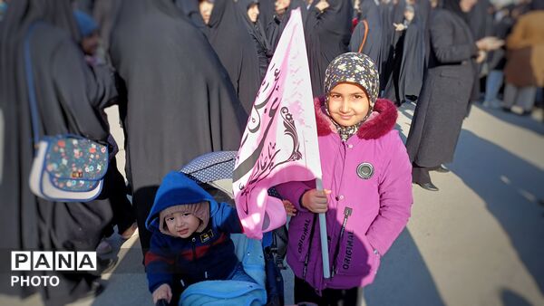  بیعت مردم رزن با سومین رهبر نظام مقدس جمهوری اسلامی ایران