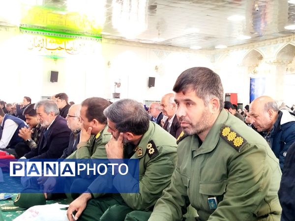 نماز جمعه در شهرستان کاشمر 