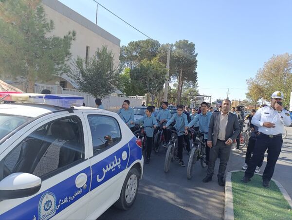 همایش دوچرخه سواری در شهرستان خلیل آباد 