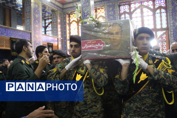 بزرگداشت شهدای مدافع وطن در یزد